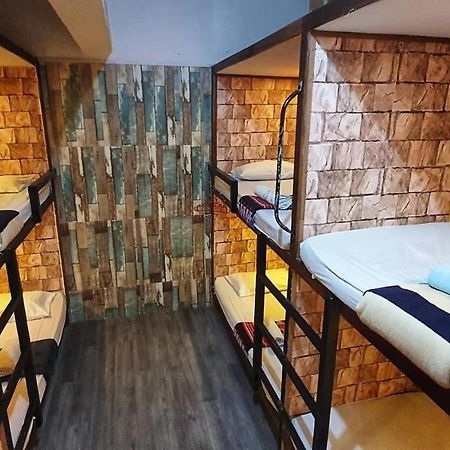 Escape Backpackers Kk Kota Kinabalu Exterior foto